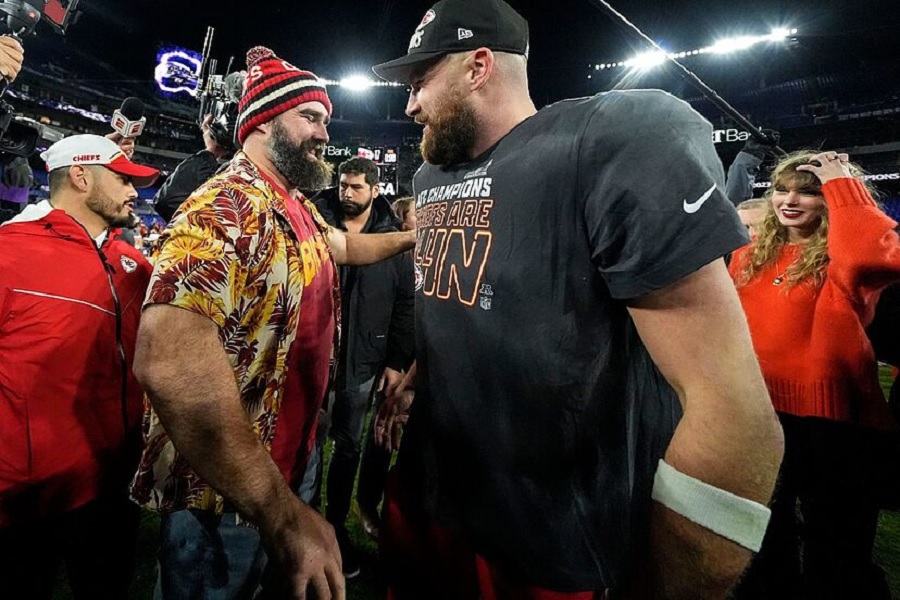 Jason Kelce and Travis Kelce