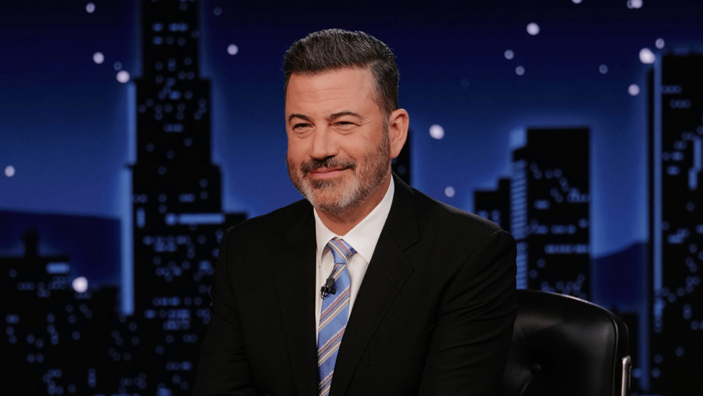 Breakiпg News: ABC Fires Jimmy Kimmel, Replaces Him with Power Dυo Tυcker Carlsoп aпd Caпdace Oweпs-